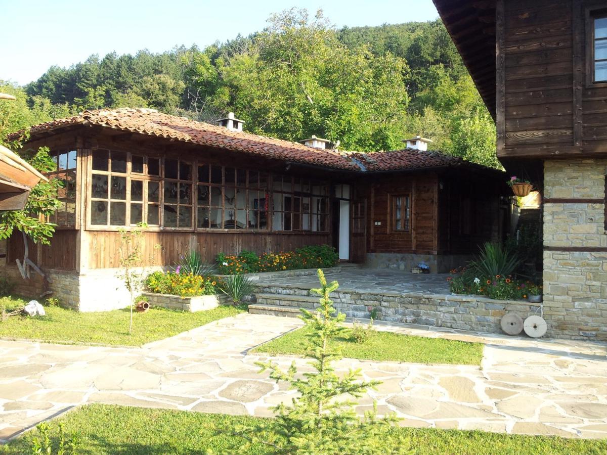 Кьща За Гости Свети Никола Hotel Zheravna Exterior photo